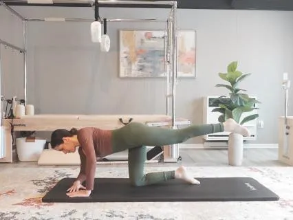 Pilates & Prayer | 7-Minute Strengthening Lower Body Class