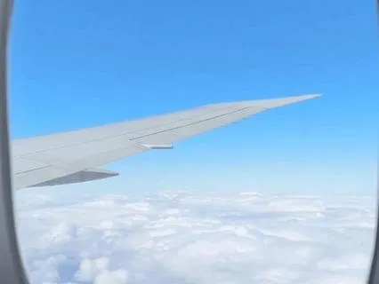 Plane Ambience – Calming Aircraft Sounds For Relaxation