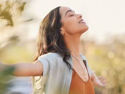 The Happiness Amplifier: A Guided Journey To A Radiant Mood