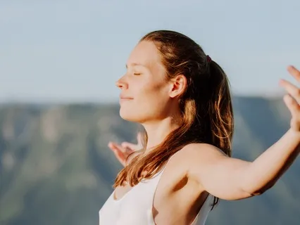 Pregnancy Affirmation Meditation: I Open To What Lies Ahead