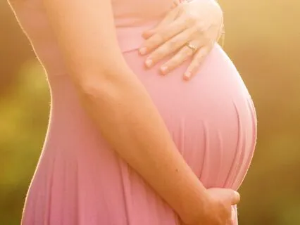 Pregnancy: Connect With Baby & Embrace Calm In 5 Min