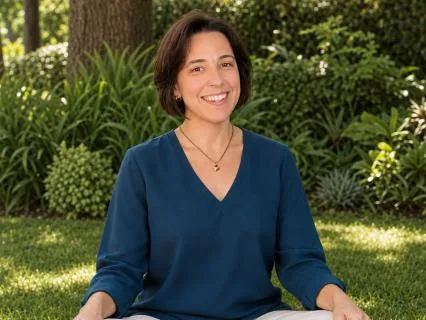 Presença Em Movimento: Meditação Com As Mãos