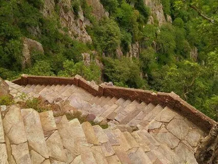 Present to Every Step - A Meditation and Practical Prayer