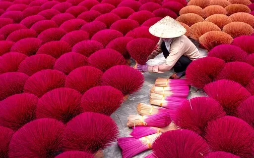 Pure Abundance Frequencies For Manifestation 417Hz + 888Hz