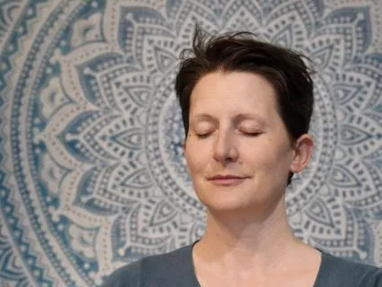 Quick Nervous System Reset With Humming (6 Minutes)