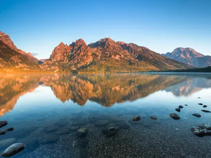 Quick Somatic Meditation 2: 18 Breaths To Awaken & Balance Your Chakras