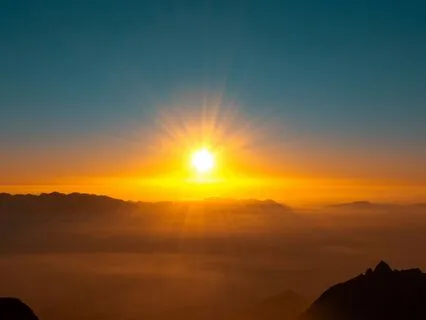 Quiet Light Rising - A 15-Minute Synth Sound Bath For Calm