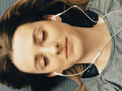 Quieting Mental Activity Through Rhythm