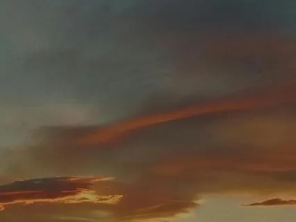 Radiant Calm: Ambient Music & Delta Binaural Beats for Sleep