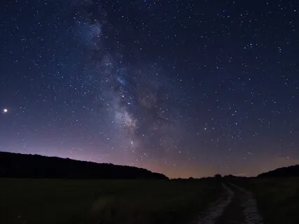 Raise Positive Vibrations While Sleeping