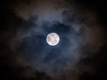 Receiving The Full Moon