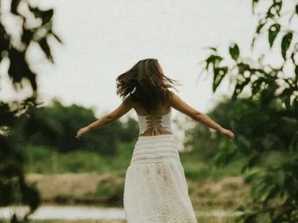 Reclaim Your Body Image Through Nature