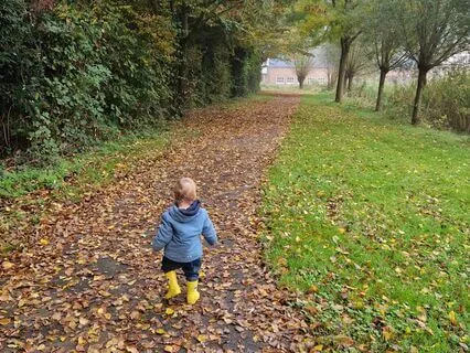 Reconnect With Your Happy Inner Child Through Hobbies & Play