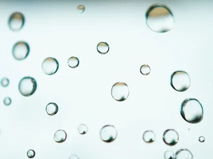 Regentropfen, die an dein Fenster klopfen... 