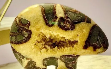 Reiki Healing Crystal Cave