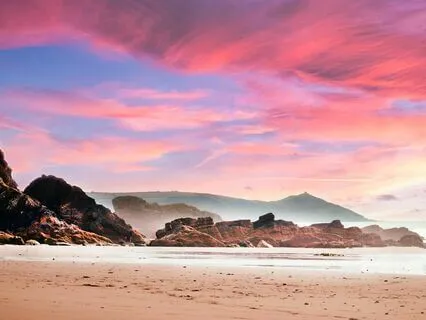 Relaxing Beach Morning: Hazy Beauty