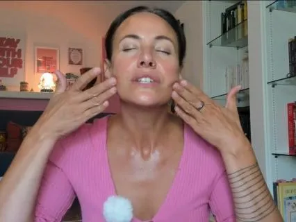 Relaxing Face Massage