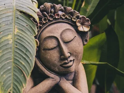 Relaxing Into Our Spaciousness & Resting Back Into The Natural Ease Of The Body