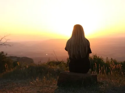 Relaxing Melancholic Ambient Piano Music– A Love Never Forgotten