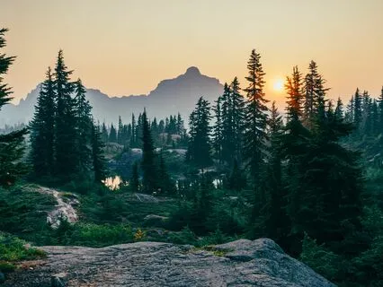 Relaxing Native American Flute In Nature Part 5