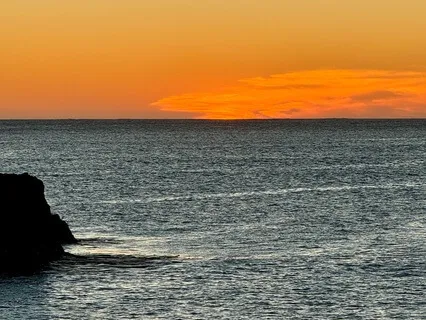 Relaxing Rocky Island Beach Waves! For Deep Sleep