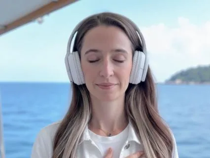 Release The Past: Somatic Reset For Intrusive Thoughts