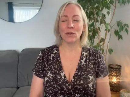 Quick Sleep Affirmations With EFT Tapping