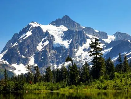 Resting In Stillness: A Gentle Meditation For Inner Calm