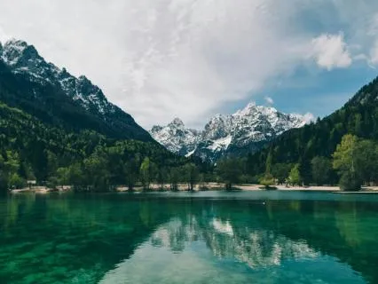Resting In Stillness: A Somatic Meditation For A Busy Mind