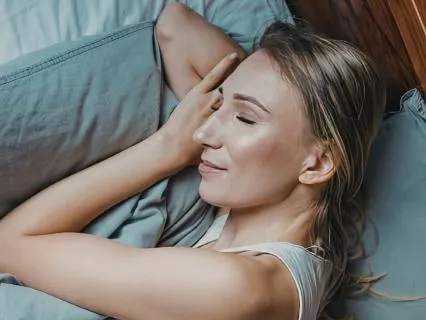 Retrain Your Mind For Positive, Peaceful Sleep (EFT Tapping)