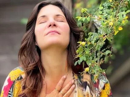 Returning To The Present Moment: Safe, Nourished And Loved