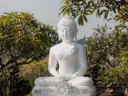 Rewiring The Inner Critic: Somatic Self-Compassion