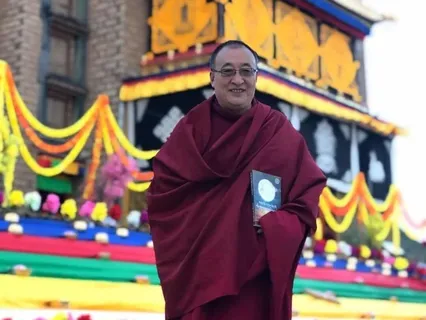 Rich Buddhist / Poor Buddhist: Poverty Is Not Renunciation