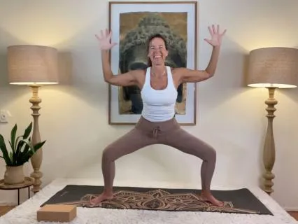 Rise & Shine | A Radiant Yoga Practice to Lift Your Energy