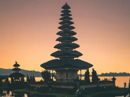 Rising, Falling (10 Minutes)