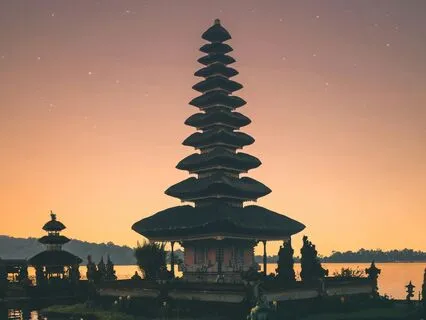 Rising, Falling (15 Minutes)