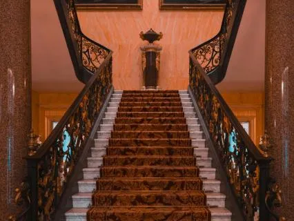 Room 1 The Entryway: Meeting Your Haunted Self