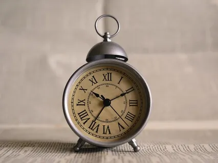 Room With A Clock - Binaural Space