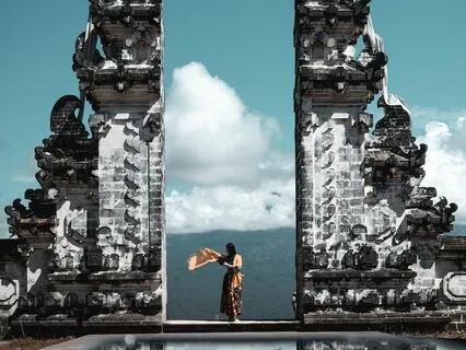 Rumi's Nighttime Reflections: A Bedtime Journey