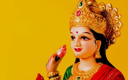 Sacral Chakra: Lakshmi Ma (108x Chanting Practice)