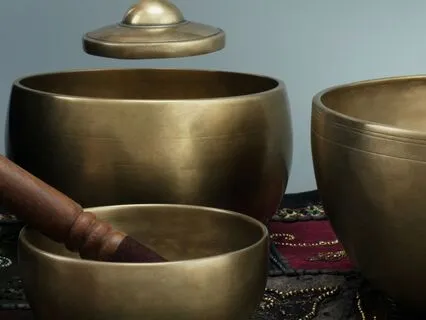 Sacred OM Mantra: Breathe, Chant, Be