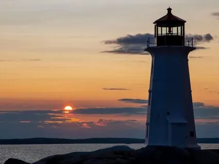 Saltwater Stillness: Dockside Calm