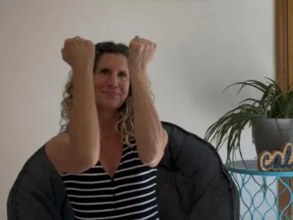 Seated Side Step & Squeeze