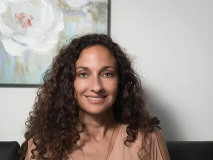 Self-Healing And Wellbeing With Dr. Lynn Carey