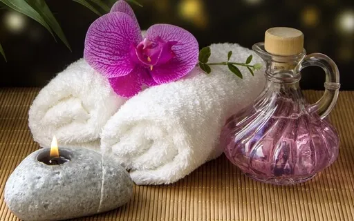 Self Love & Self Esteem Phrases To Sleep & Self Reprogram