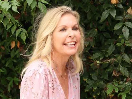 Self-love Somatic Meditation - Savoring Connection