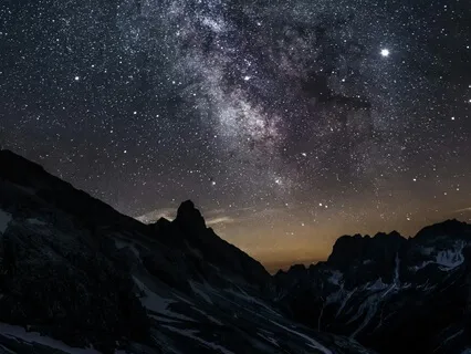 Serene Night: Ambient Music & Delta Binaural Beats For Sleep