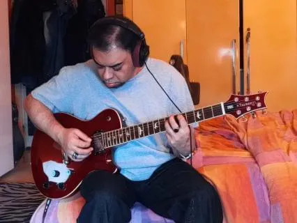 Shimmering Ambient Guitar For Empaths