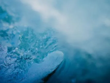 Silence In The Storm (Calm Beneath The Storm 06)