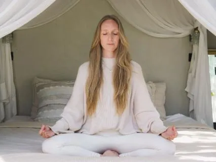 Morning Hack To Build Inner Trust & Presence (FEMR Step 4)